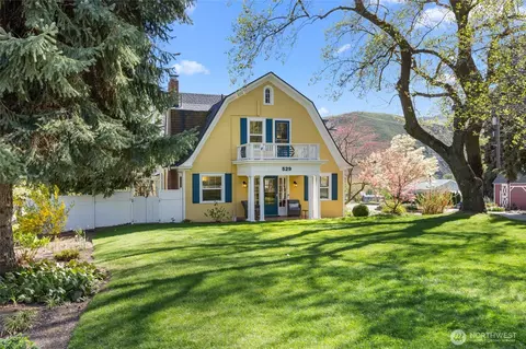 529 Lower Sunnyslope Rd, Wenatchee, WA 98801