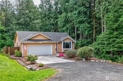 132 Goliah Ln, Port Ludlow, WA 98365