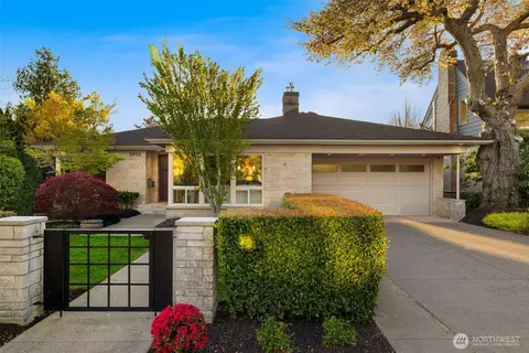 2833 W Viewmont Way W, Seattle, WA 98199