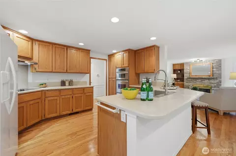 Kitchen - 15634 27th Dr SE, Mill Creek, WA 98012 photo 3 of 5