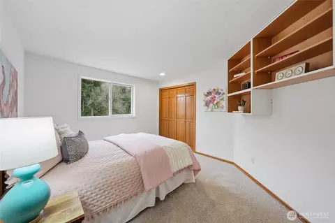 Bedroom - 15634 27th Dr SE, Mill Creek, WA 98012 photo 4 of 5