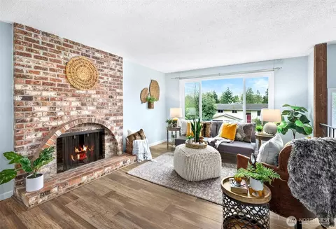 Living - 20214 12th Dr SE, Bothell, WA 98012 photo 1 of 2