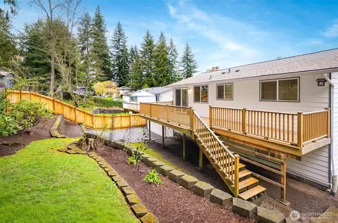 Exterior - 20214 12th Dr SE, Bothell, WA 98012 photo 4 of 15