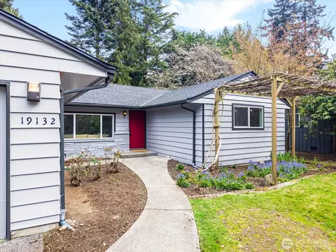 19132 3rd Ave NW, Shoreline, WA 98177