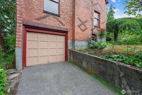 1226 25th Ave E, Seattle, WA 98112 photo 32
