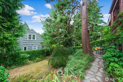 1226 25th Ave E, Seattle, WA 98112 photo 29