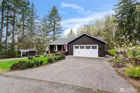 9715 Crescent Valley Dr NW, Gig Harbor, WA 98332