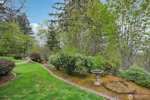 Exterior - 2006 NW Fargo Loop, Camas, WA 98607 photo 8 of 11