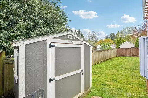 Exterior - 2006 NW Fargo Loop, Camas, WA 98607 photo 7 of 11