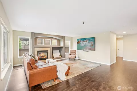 Living - 2006 NW Fargo Loop, Camas, WA 98607 photo 3 of 4