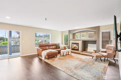 Living - 2006 NW Fargo Loop, Camas, WA 98607 photo 4 of 4