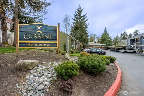 12607 SE 41st Pl #H207, Bellevue, WA 98006