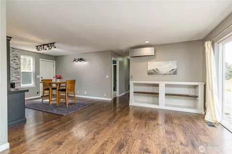 Living - 21118 26th Ave E, Spanaway, WA 98387 photo 4 of 4
