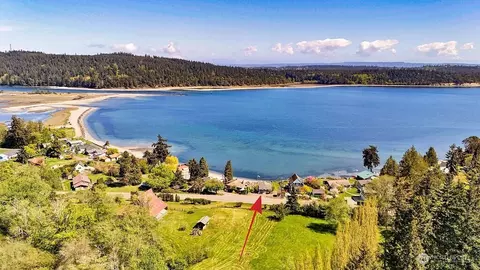 1671 Oak Bay Rd, Port Hadlock, WA 98339