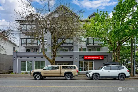 3435 California Ave SW #303, Seattle, WA 98116