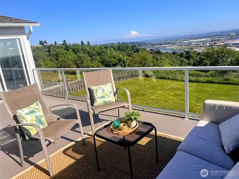 4402 30th St NE, Tacoma, WA 98422
