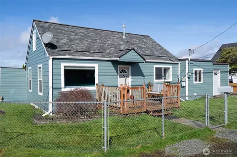 351 N Jeffries St, Aberdeen, WA 98520