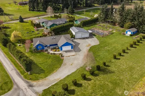 51 W Lancaster Ln, Port Angeles, WA 98362