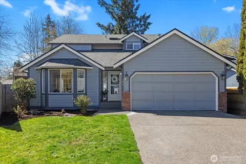 18211 SE 261st Ct, Covington, WA 98042