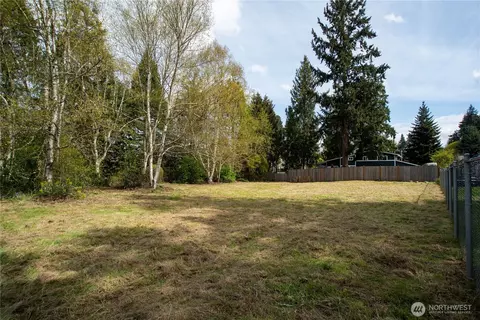 11409 93rd Ave E, Puyallup, WA 98373