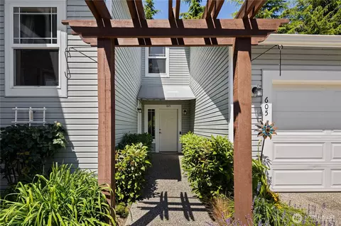 7321 Centerville Ct #605, Stanwood, WA 98292