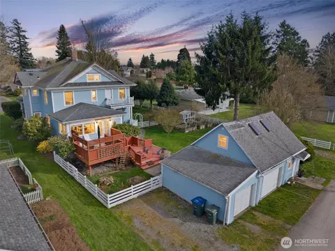 1333 Harrison Ave, Blaine, WA 98230
