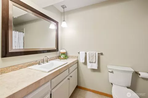 Bath - 465 Quails Roost Rd, Sequim, WA 98382 photo 4 of 5