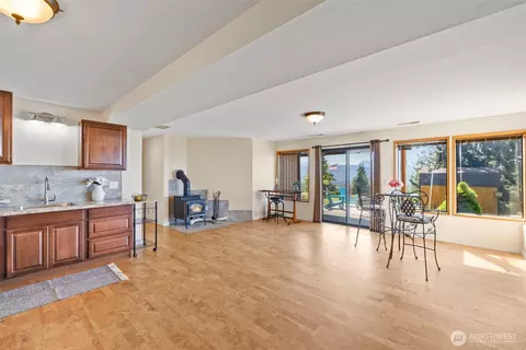 Living - 465 Quails Roost Rd, Sequim, WA 98382 photo 2 of 2