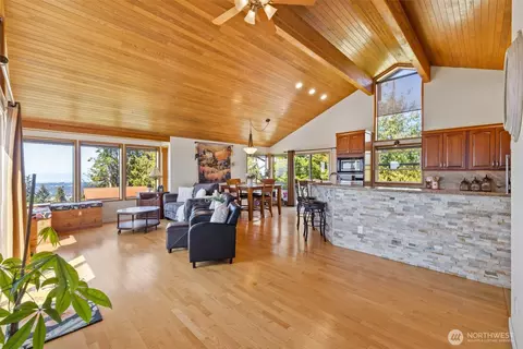 Living - 465 Quails Roost Rd, Sequim, WA 98382 photo 1 of 2