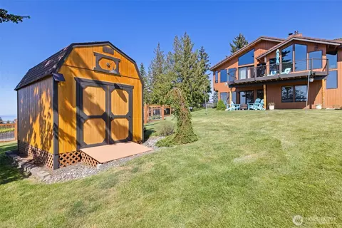 Exterior - 465 Quails Roost Rd, Sequim, WA 98382 photo 4 of 5