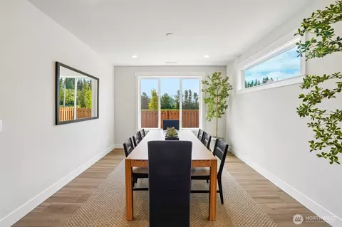 Dining - 596 Thompson Dr, Enumclaw, WA 98022 photo 1 of 2