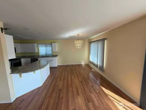 4323 Glasgow Way, Anacortes, WA 98221