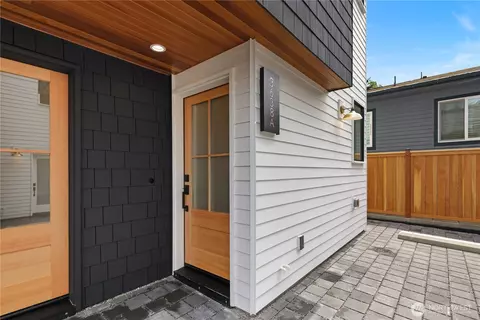 3638 Greenwood Ave N #A, Seattle, WA 98103