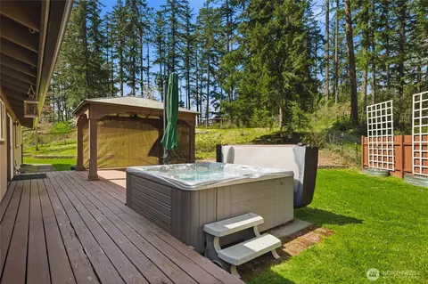 Exterior - 3719 260th St E, Spanaway, WA 98387 photo 7 of 14