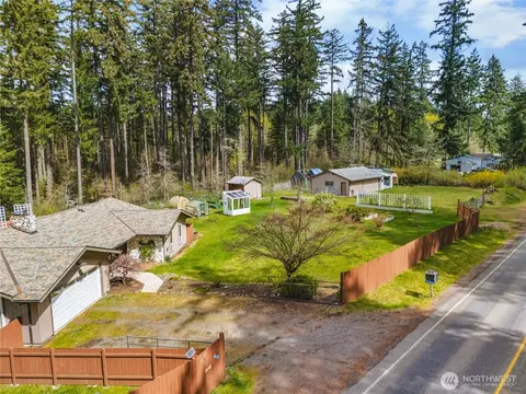 View/Area - 3719 260th St E, Spanaway, WA 98387 photo 1 of 2