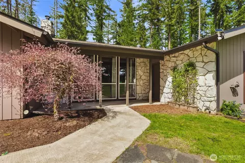 Exterior - 3719 260th St E, Spanaway, WA 98387 photo 4 of 14