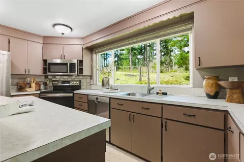 Kitchen - 3719 260th St E, Spanaway, WA 98387 photo 1 of 4