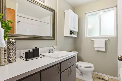 Bath - 3719 260th St E, Spanaway, WA 98387 photo 2 of 3