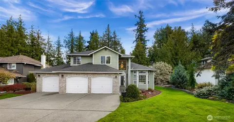 4221 Montgomery Pl, Mount Vernon, WA 98274