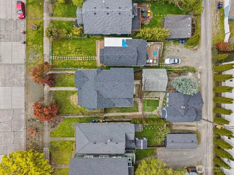 409 S 30th St, Tacoma, WA 98402