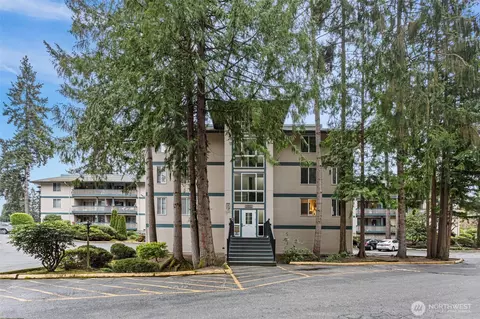 5620 200th St SW #A102, Lynnwood, WA 98036