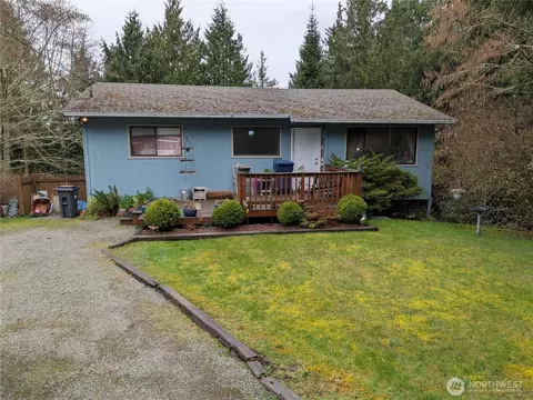 1411 Woodland Pl, Mount Vernon, WA 98274