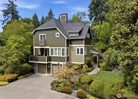 474 Glen Hollow Pl SW, Bainbridge Island, WA 98110
