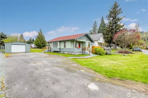 12372 Bartl St, Clear Lake, WA 98235