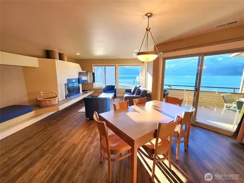 1 Lakeside 707 N, Manson, WA 98831