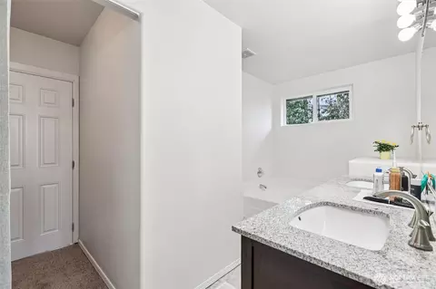 Bath - 3206 96th Pl SE, Everett, WA 98208 photo 1 of 3