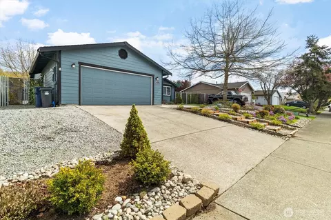 914 S 28th St, Mount Vernon, WA 98274