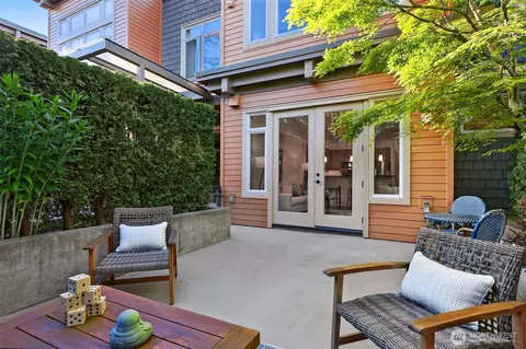 Exterior - 75 Pine St #212, Edmonds, WA 98020 photo 2 of 6
