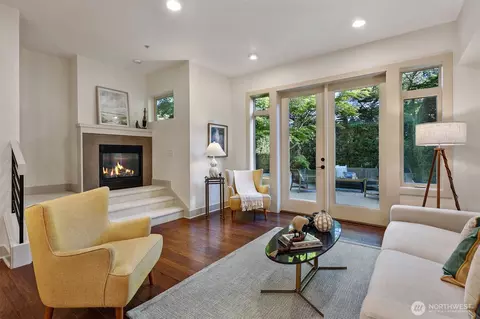 Living - 75 Pine St #212, Edmonds, WA 98020 photo 3 of 4