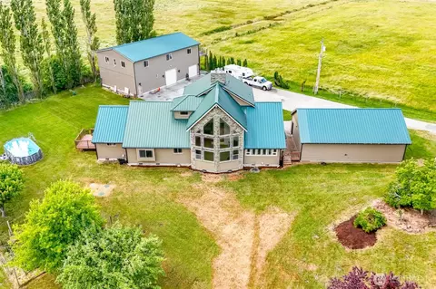 47335 260th Ave SE, Enumclaw, WA 98022